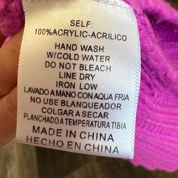 Merci Sweater Hot Pink Cable Knit Fringe Sweater – Size Small - Picture 6 of 6